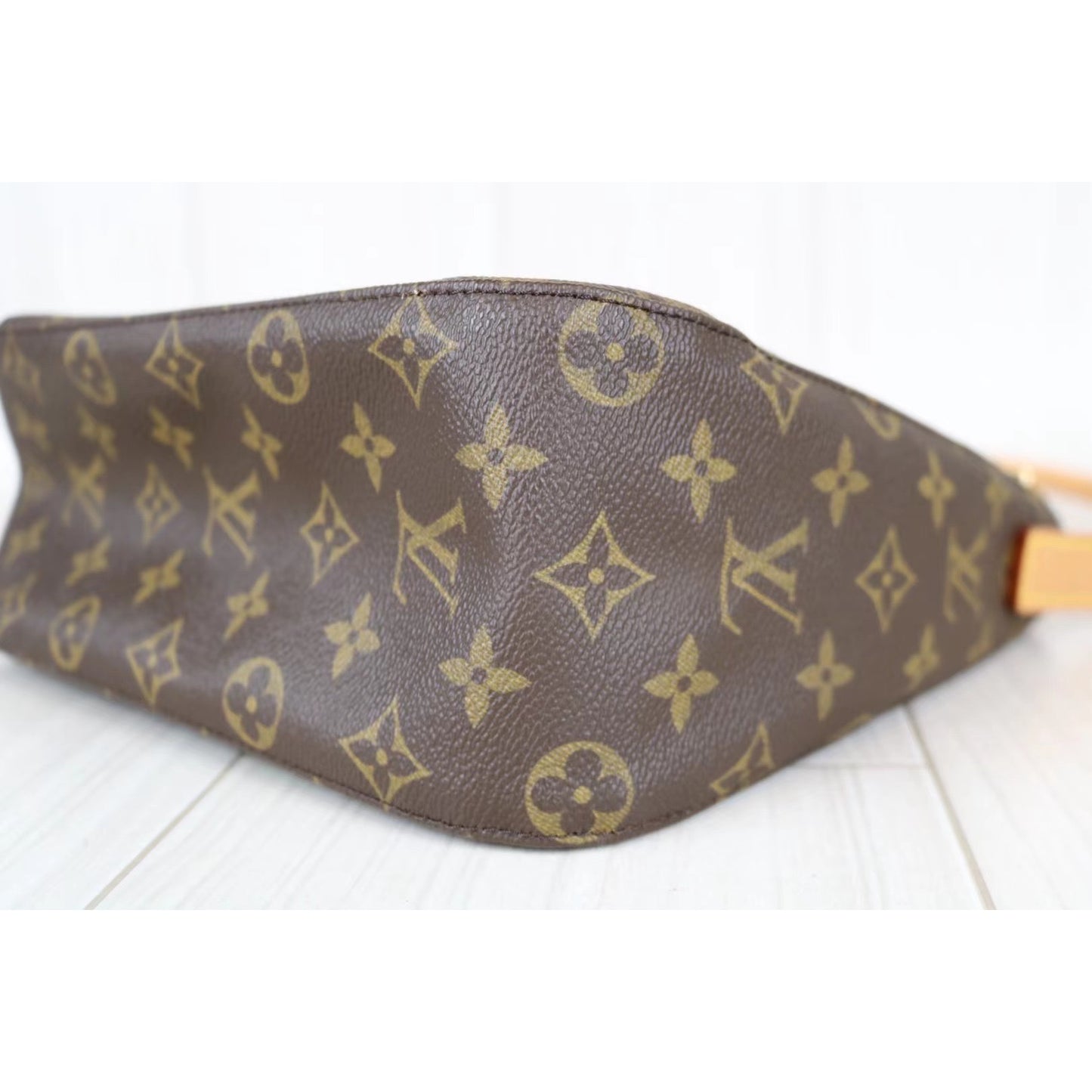 Rank A ｜ LV Monogram Looping MM Shoulder Bag ｜051608