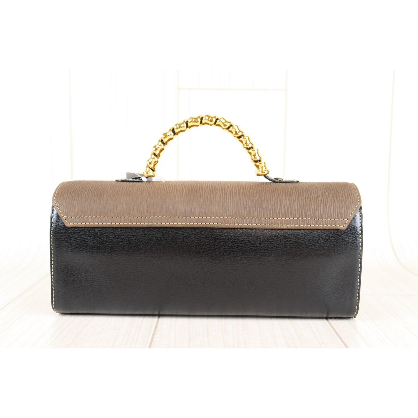 Rank SA ｜ LOEWE VELAZQUEZ Hand Bag ｜ 083110