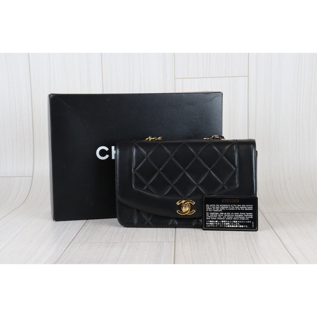 Rank A ｜ CHANEL Matrasse Diana 22 Lamb Skin Double Flap Double Chain Bag ｜22102804