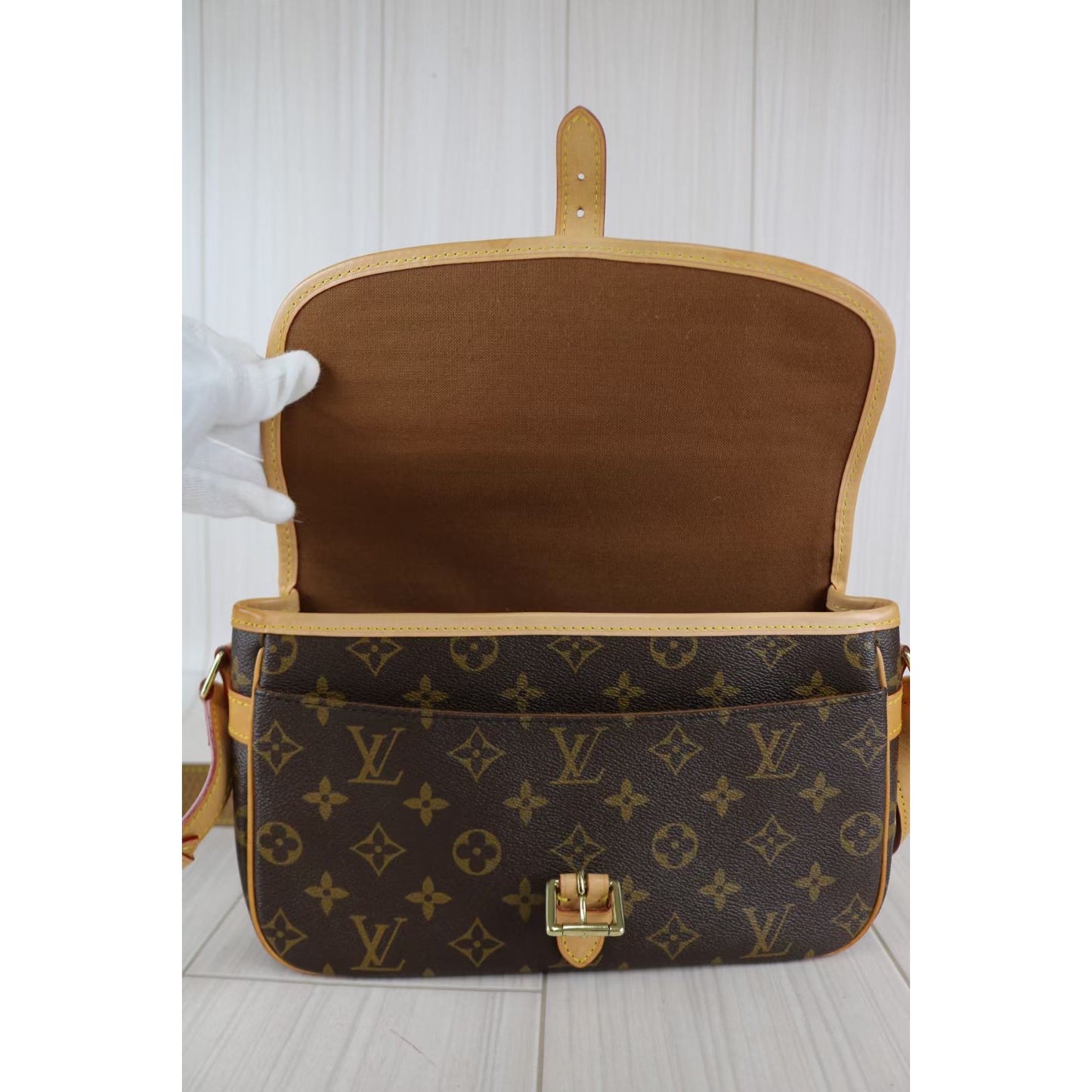 Rank A ｜LV Monogram Sologne ShoulderBag｜070301