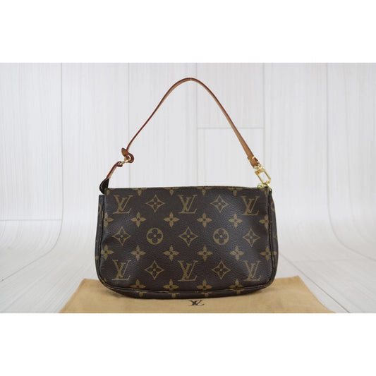 Rank A ｜ LV Monogram Pochette Accessoires ｜033106