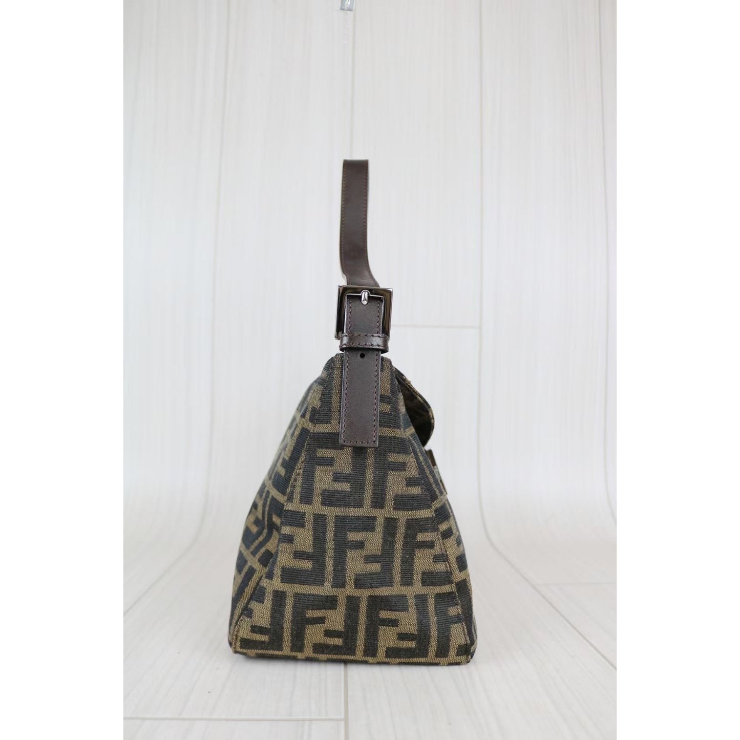 Rank A ｜ FENDI Zucca Mamma Baguette Shoulder Bag ｜031206