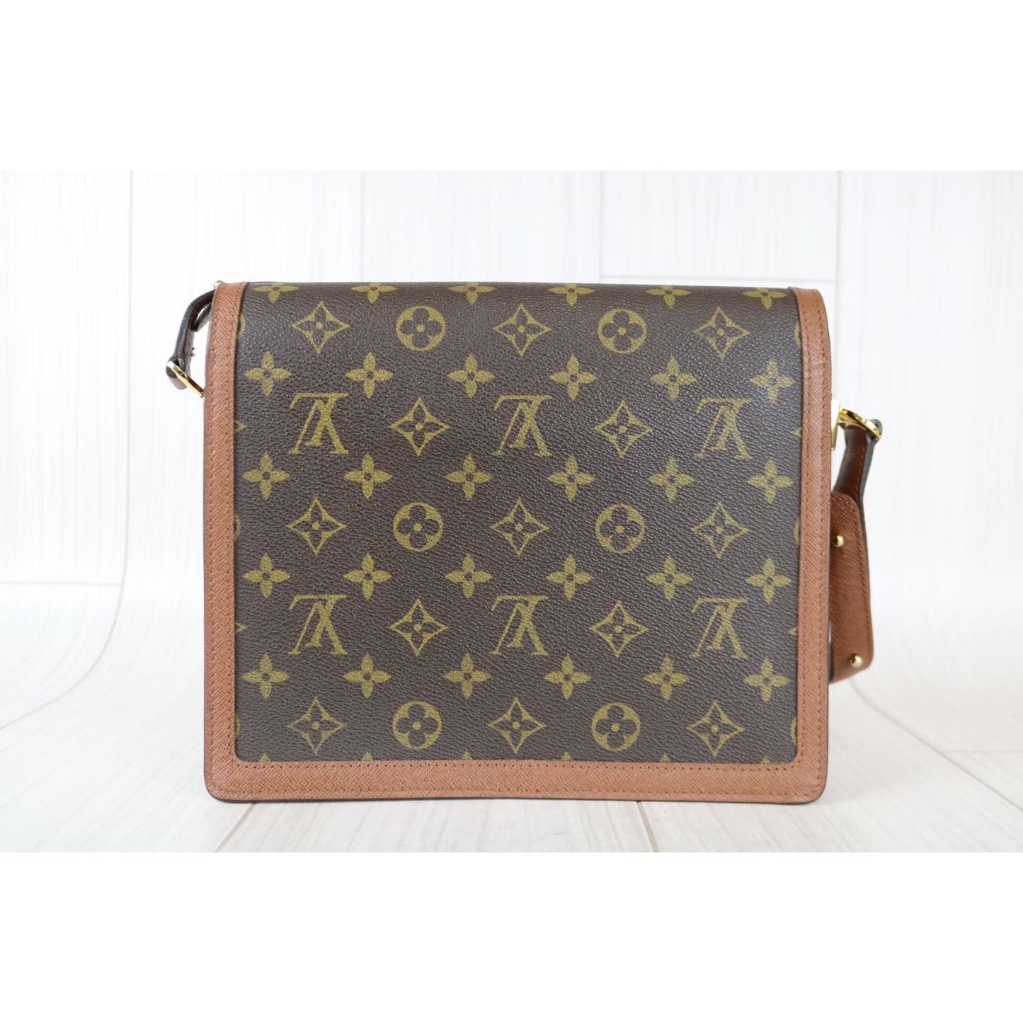 Rank A｜LV Vintage Monogram Shoulder Bag ｜051017