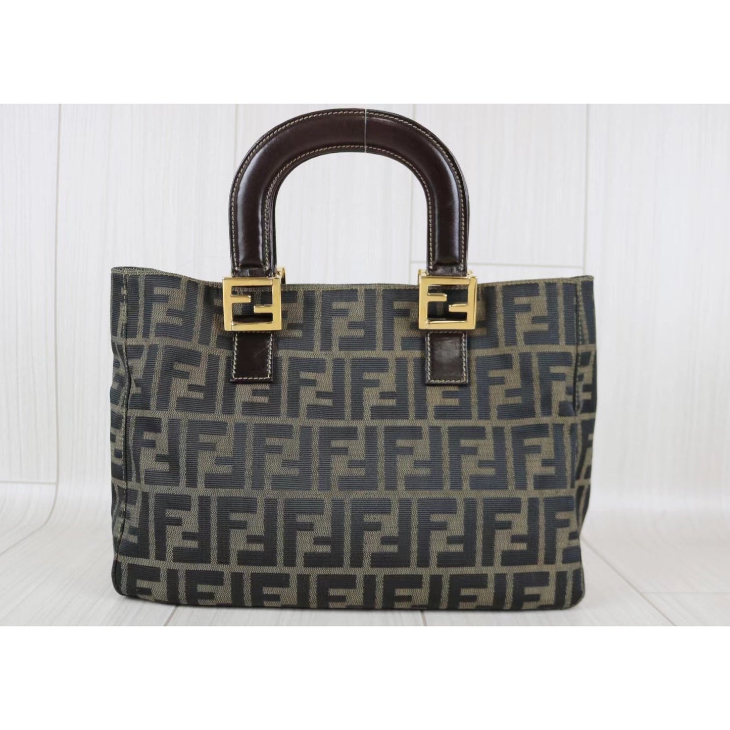 W-Rank A ｜ FENDI Zucca Mamma HandBag ｜063010