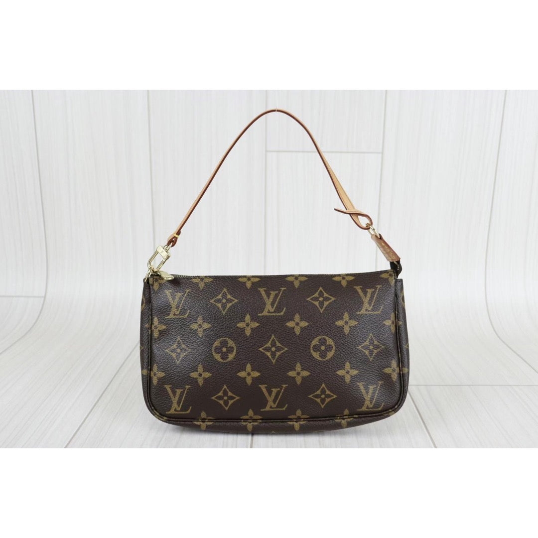 Rank A ｜ LV Monogram Pochette Accessoires ｜22110102