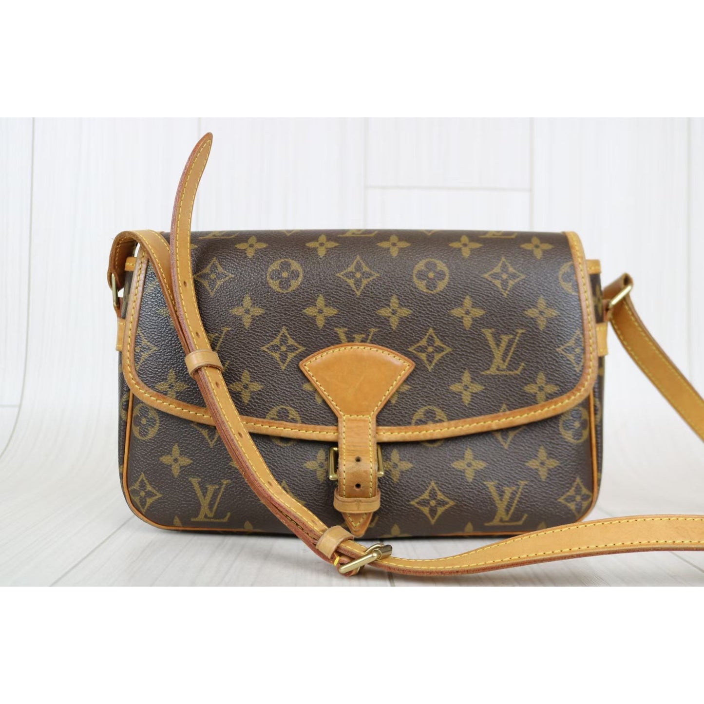 Rank AB ｜LV Monogram Sologne ShoulderBag｜031703