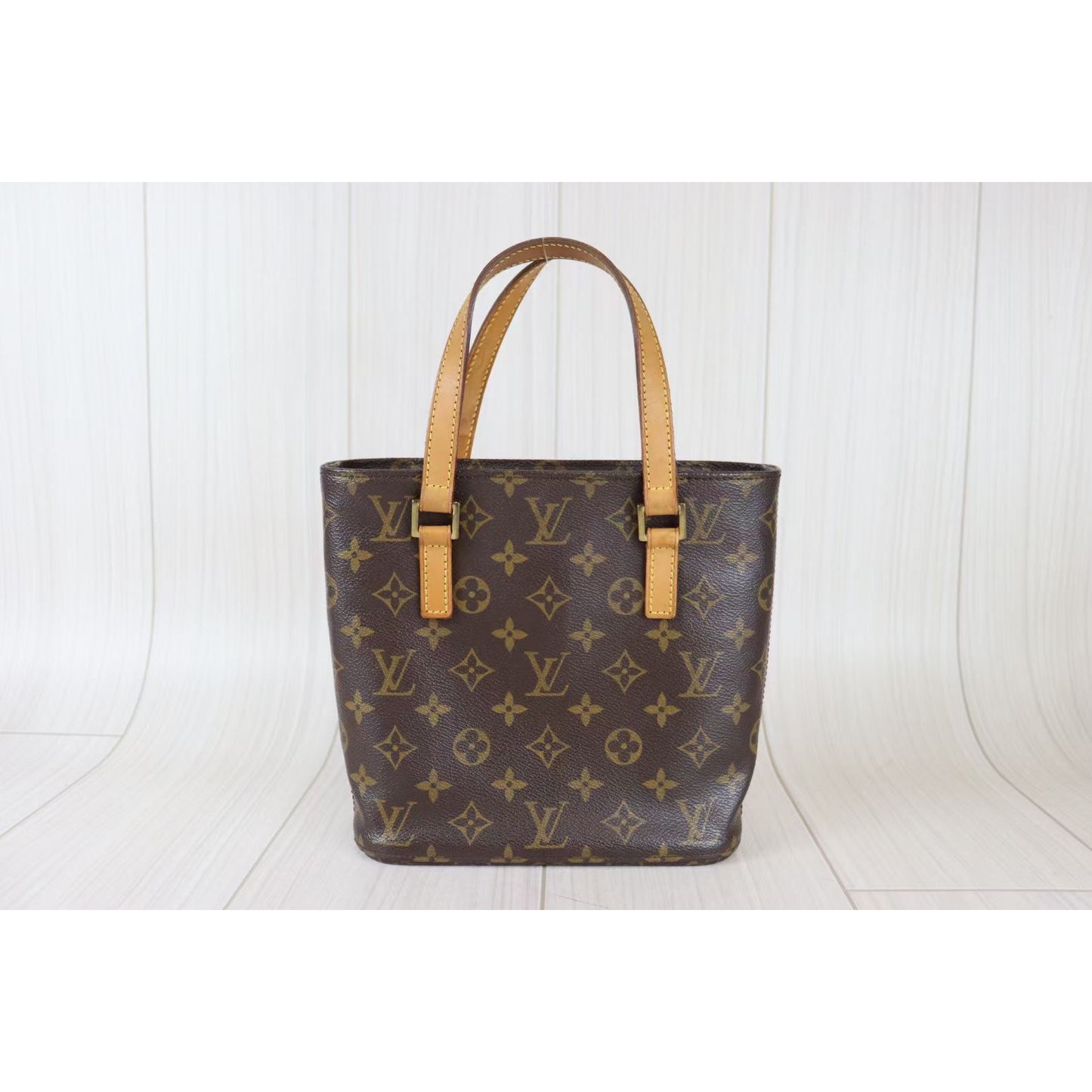 Rank AB ｜ LV Monogram Vavin PM Tote Bag ｜083006