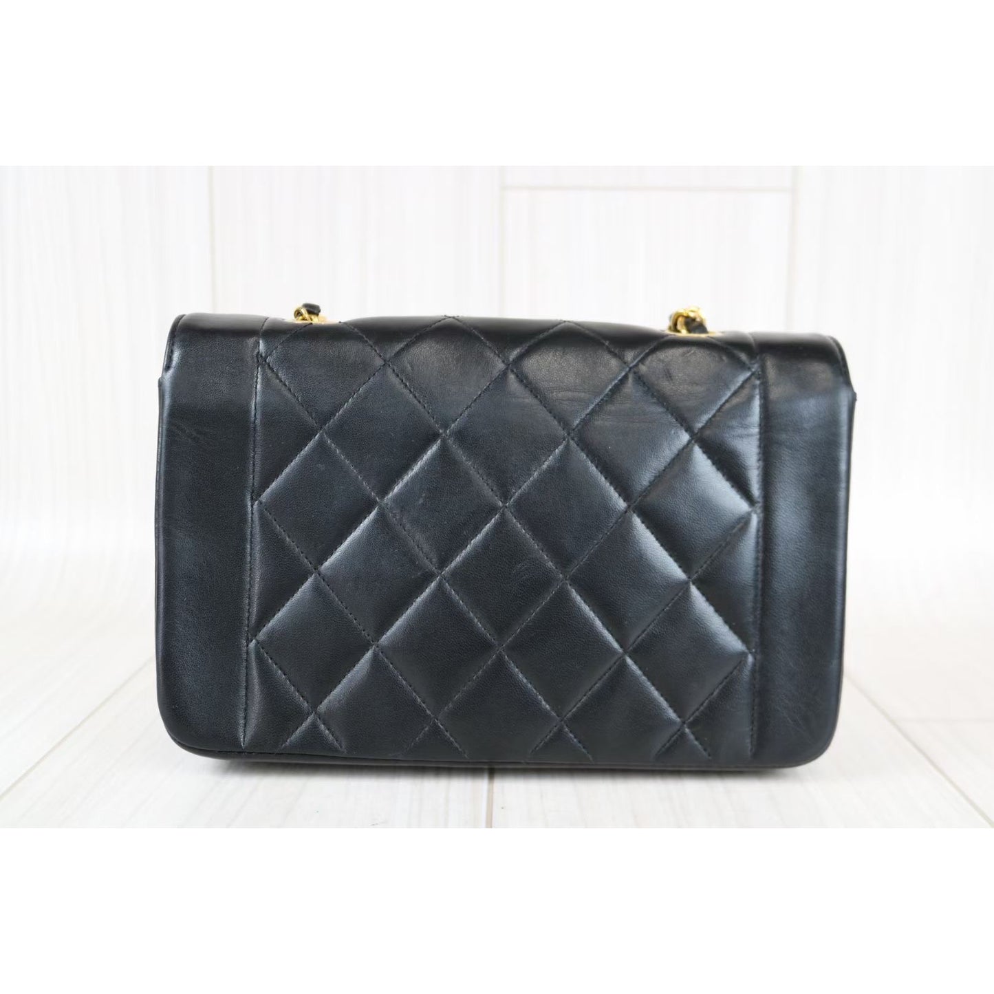 Rank A ｜ CHANEL Matrasse Diana Lamb Skin Double Flap Double Chain Bag ｜021113