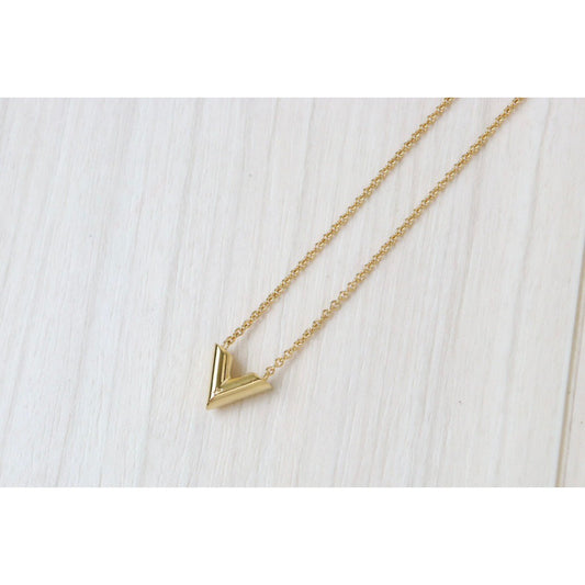 Rank SA ｜ LV Collier Essential V Necklace ｜22122703