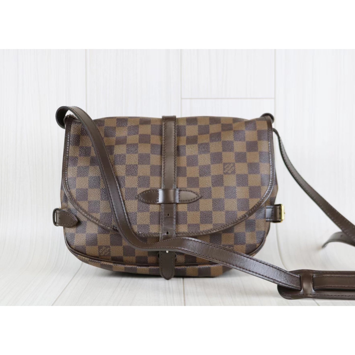 Rank AB ｜ LV Damier Saumur MM Shoulder Bag｜061706