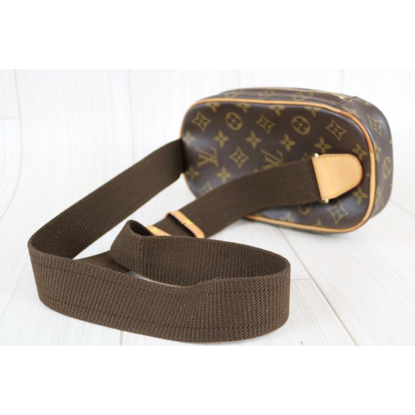 Rank AB ｜ LV Monogram Pochette Ganju Shoulder Bag Body Bag ｜060202