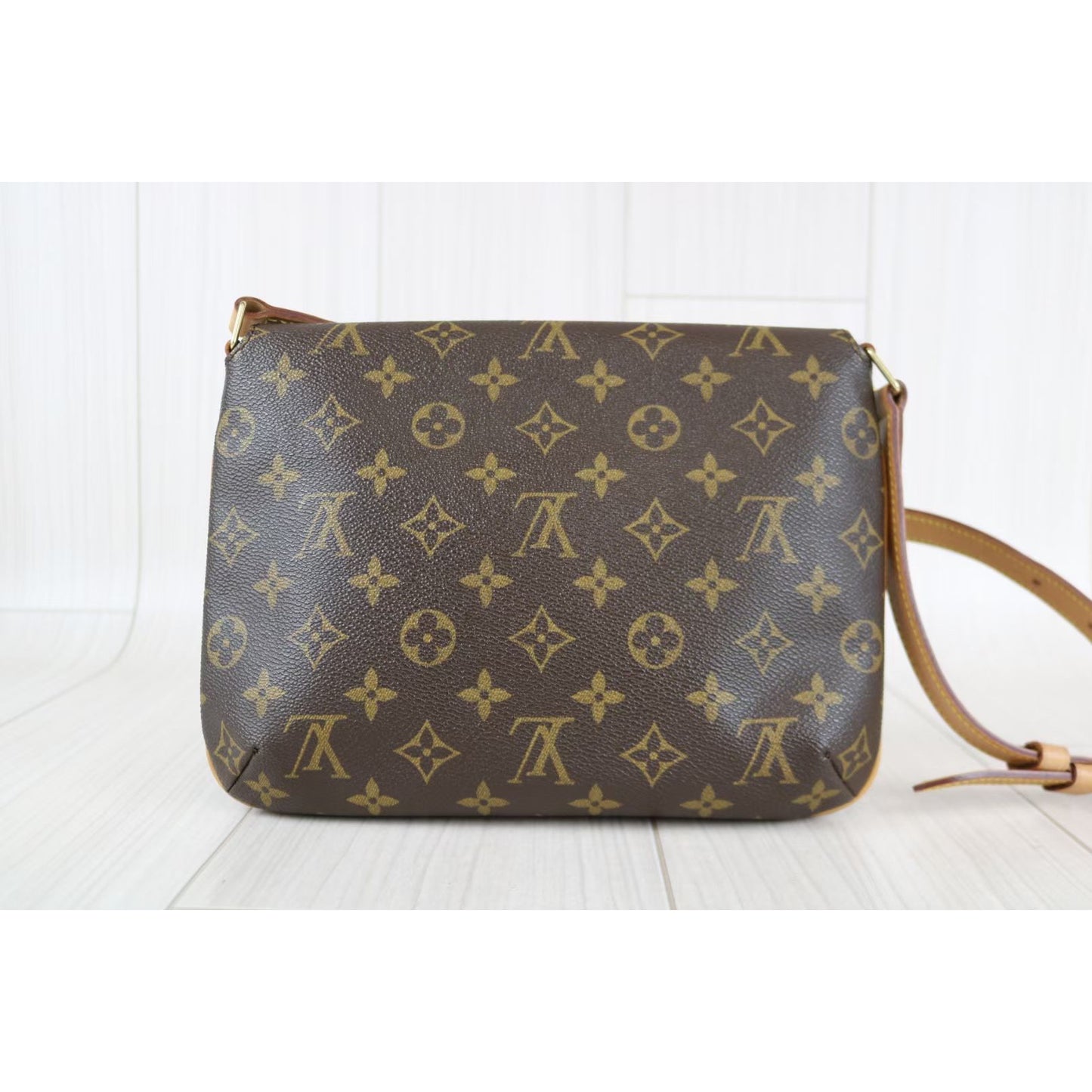 Rank A ｜ LV Monogram Musette Tango Shoulder Bag｜060811