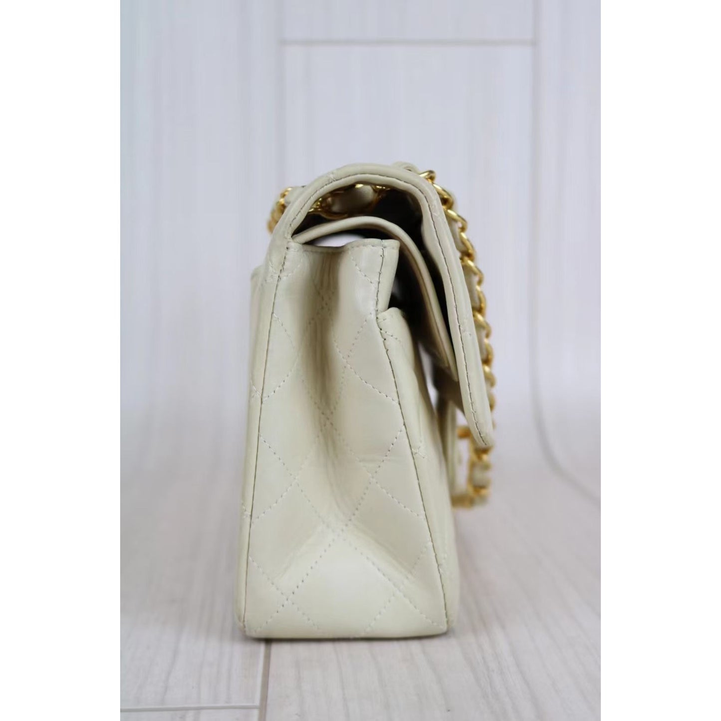 Rank A ｜ CHANEL Matrasse Lamb Skin Chain Shoulder Bag ｜032414