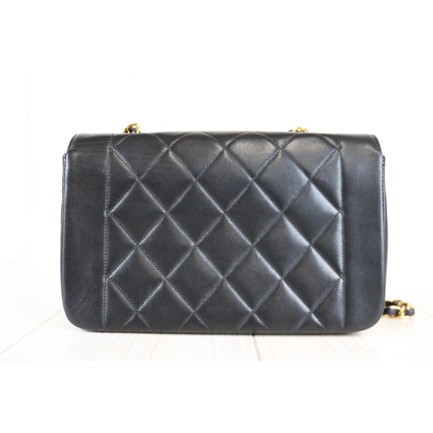 Rank A ｜ CHANEL Matrasse Diana Lamb Skin Double Flap Double Chain Bag ｜031014