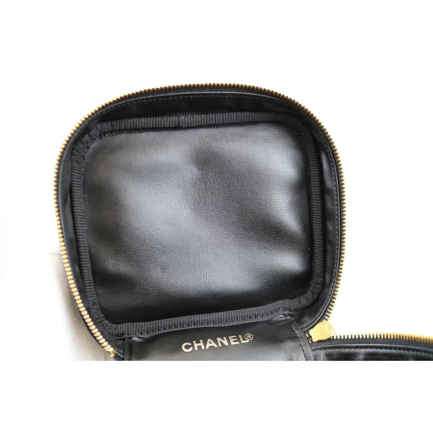 Rank A ｜ CHANEL Caviar Skin Vanity Handbag ｜021708