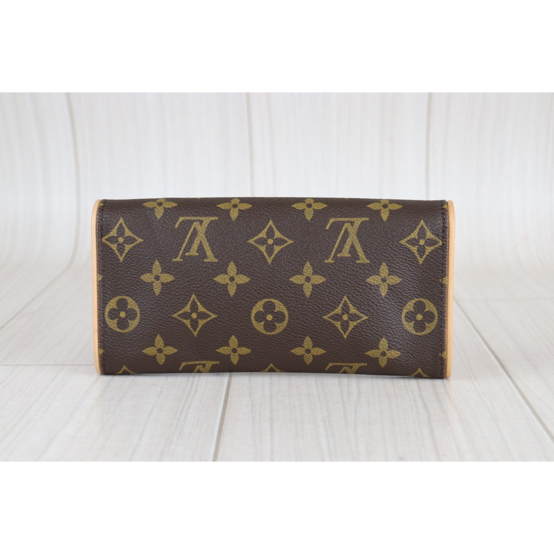 Rank A ｜LV Monogram Pochette Twin PM｜22121903