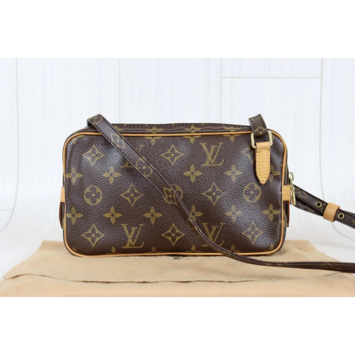 Rank AB｜LV Monogram Pochette Marley Bandolier Shoulder Bag｜073008