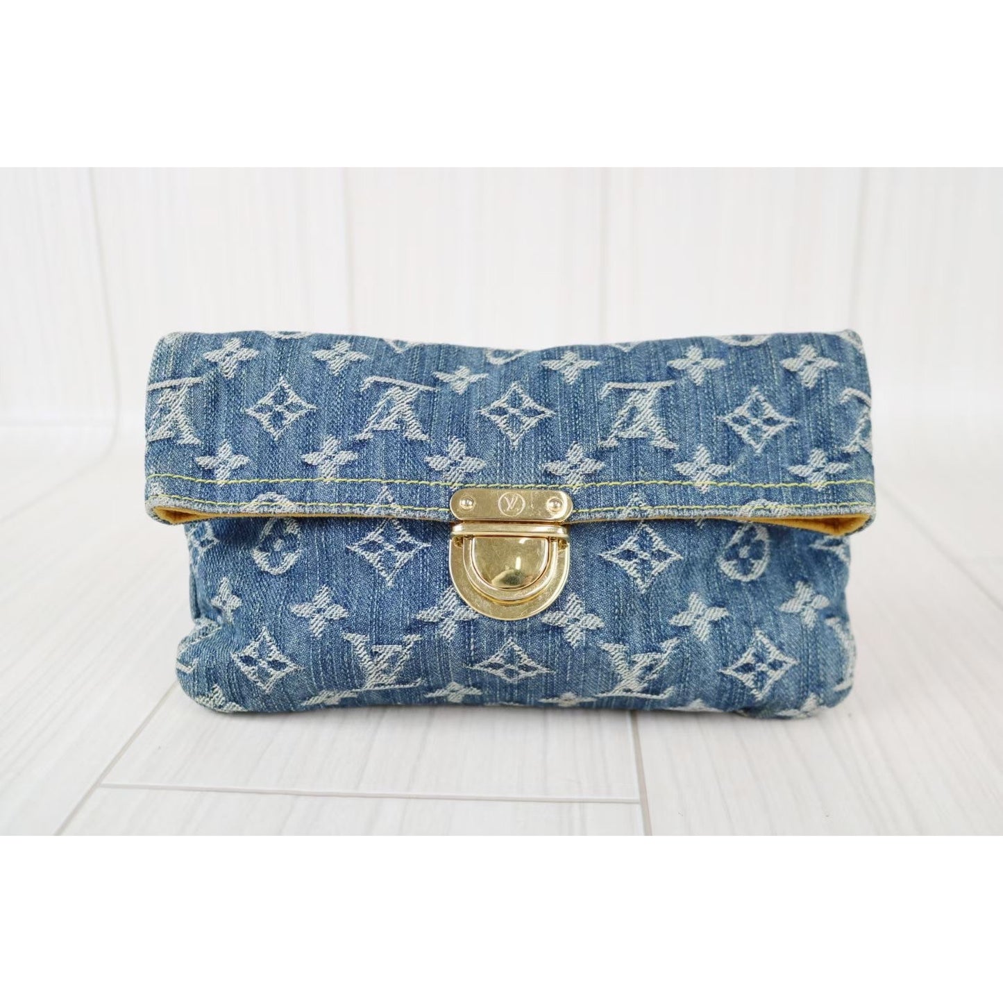 Rank AB ｜ LV  Denim Monogram Clutch Bag｜070501