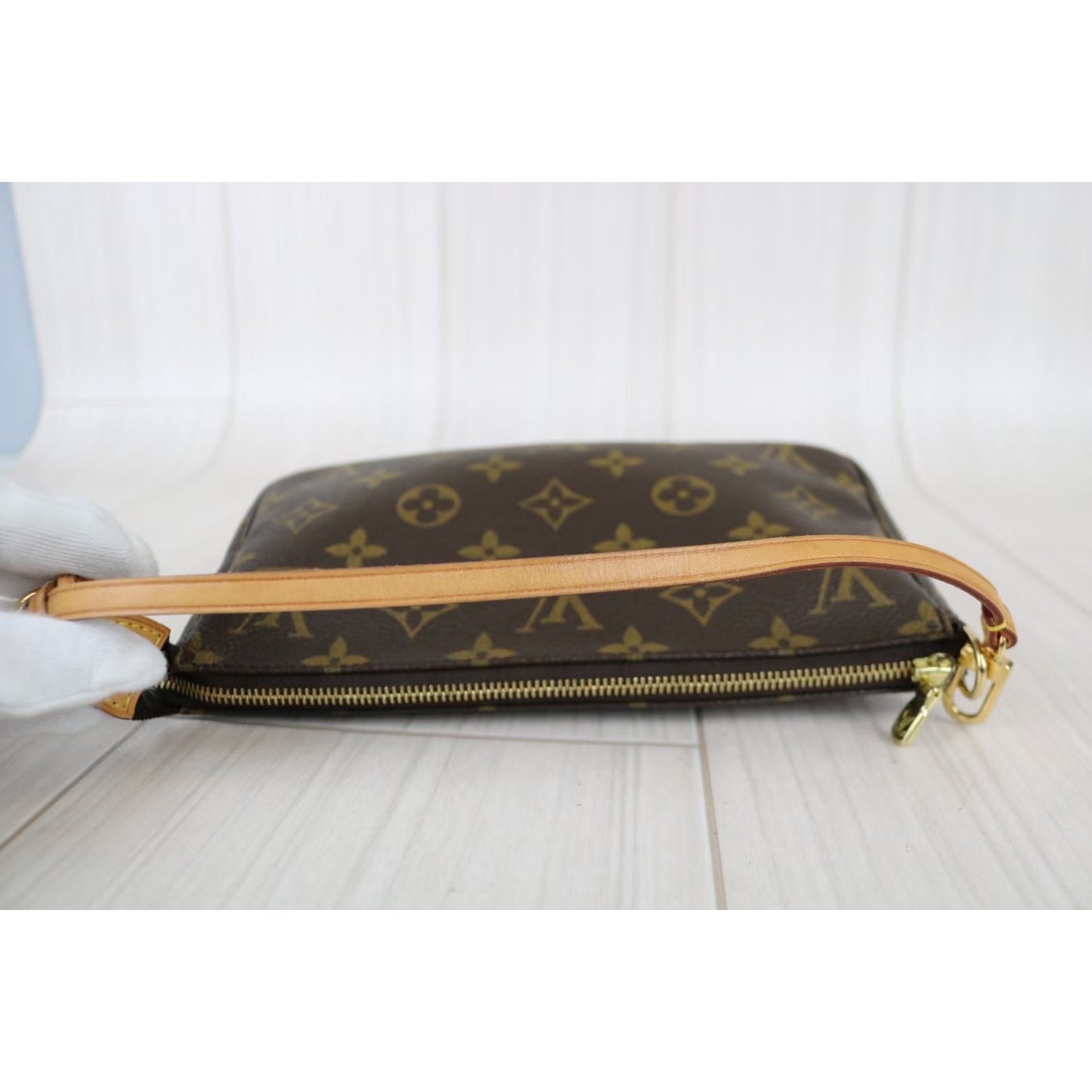 Rank AB ｜ LV Monogram Pochette Accessoires ｜033102