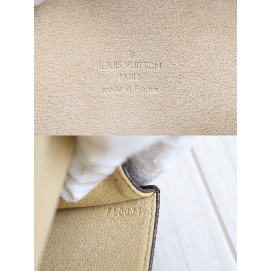 Pre-Owned Louis Vuitton Pochette Florentine- 23 05ST45 