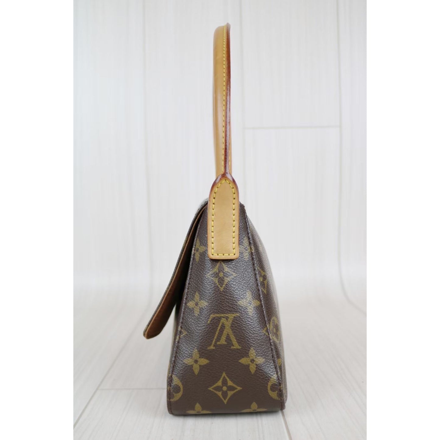 Rank AB ｜ LV Monogram Mini looping Shoulder Bag ｜040802