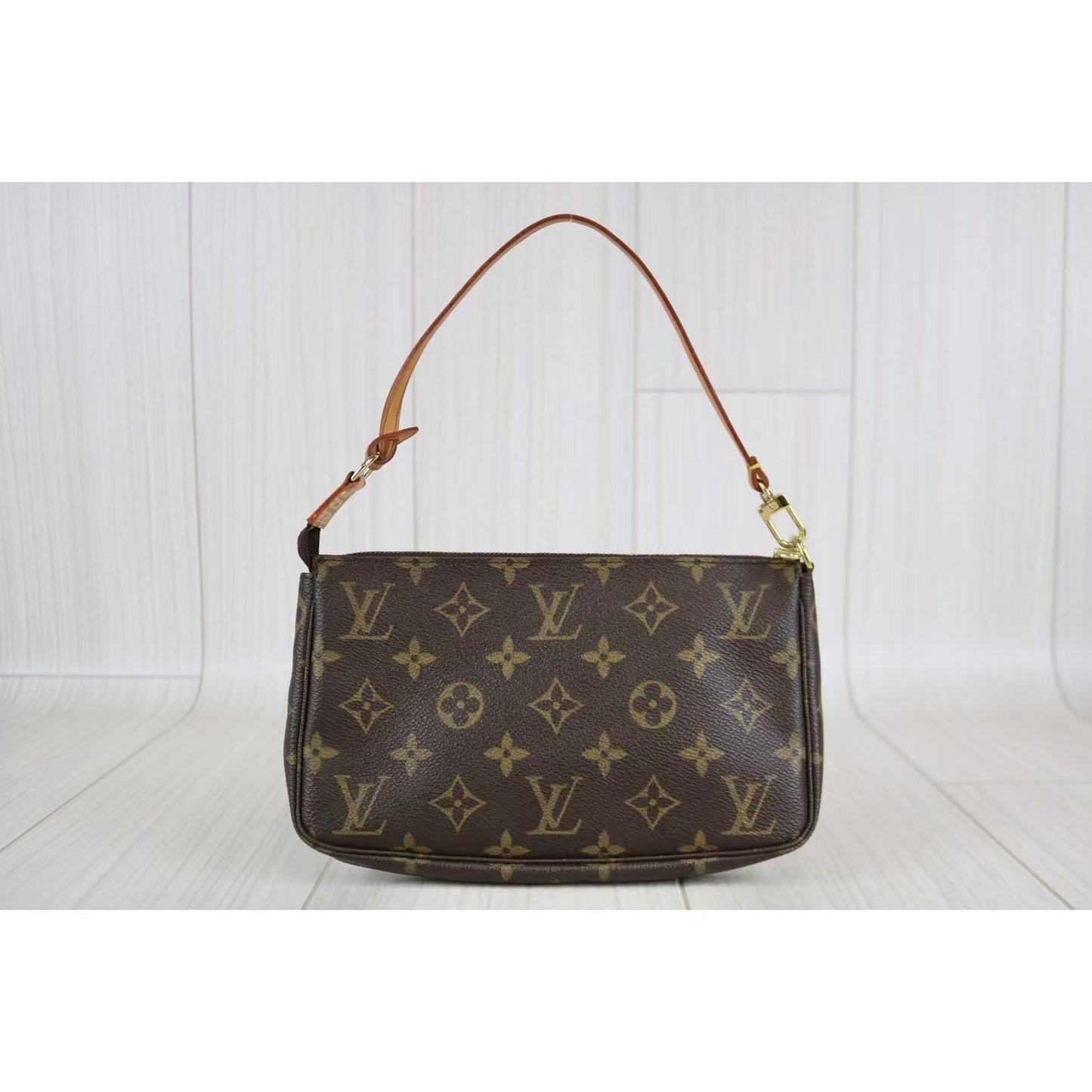 Rank A ｜ LV Monogram Pochette Accessoires ｜062502