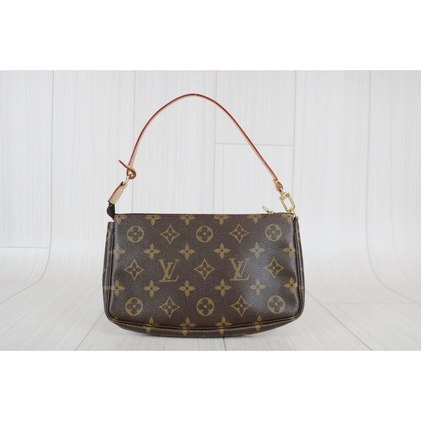 Rank SA ｜ LV Monogram Cherry Pochette Accessoires ｜040901