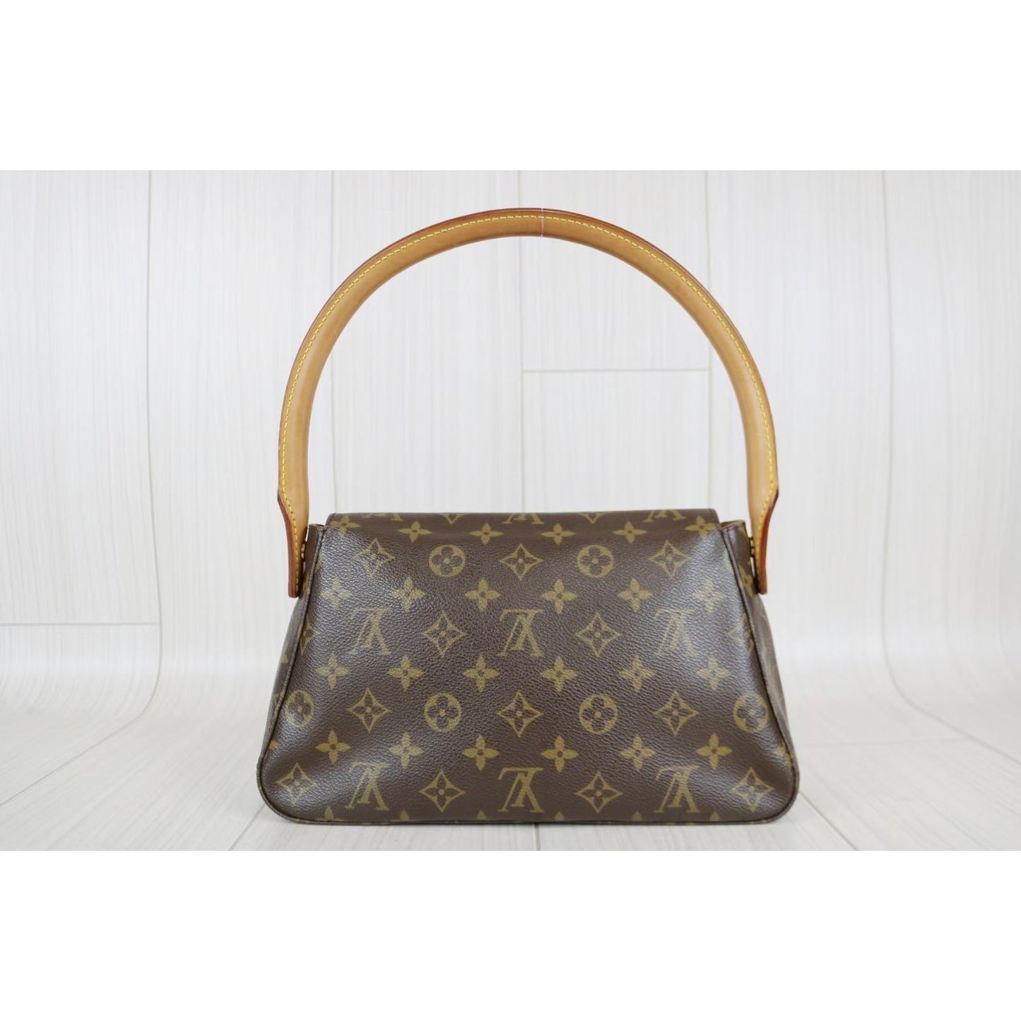 Rank AB ｜ LV Monogram Mini looping Shoulder Bag ｜040802