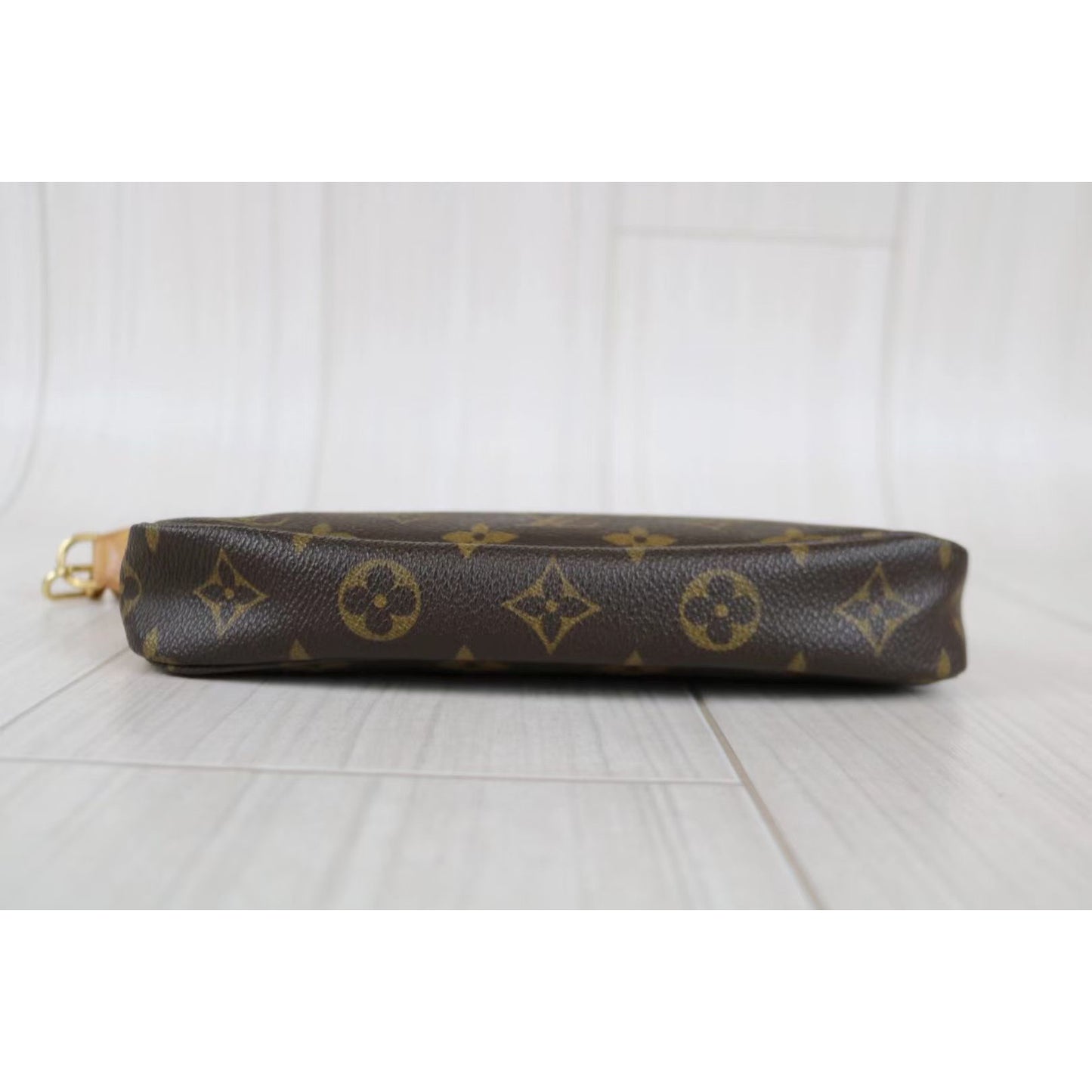 Rank A ｜ LV Monogram Pochette Accessoires ｜022504