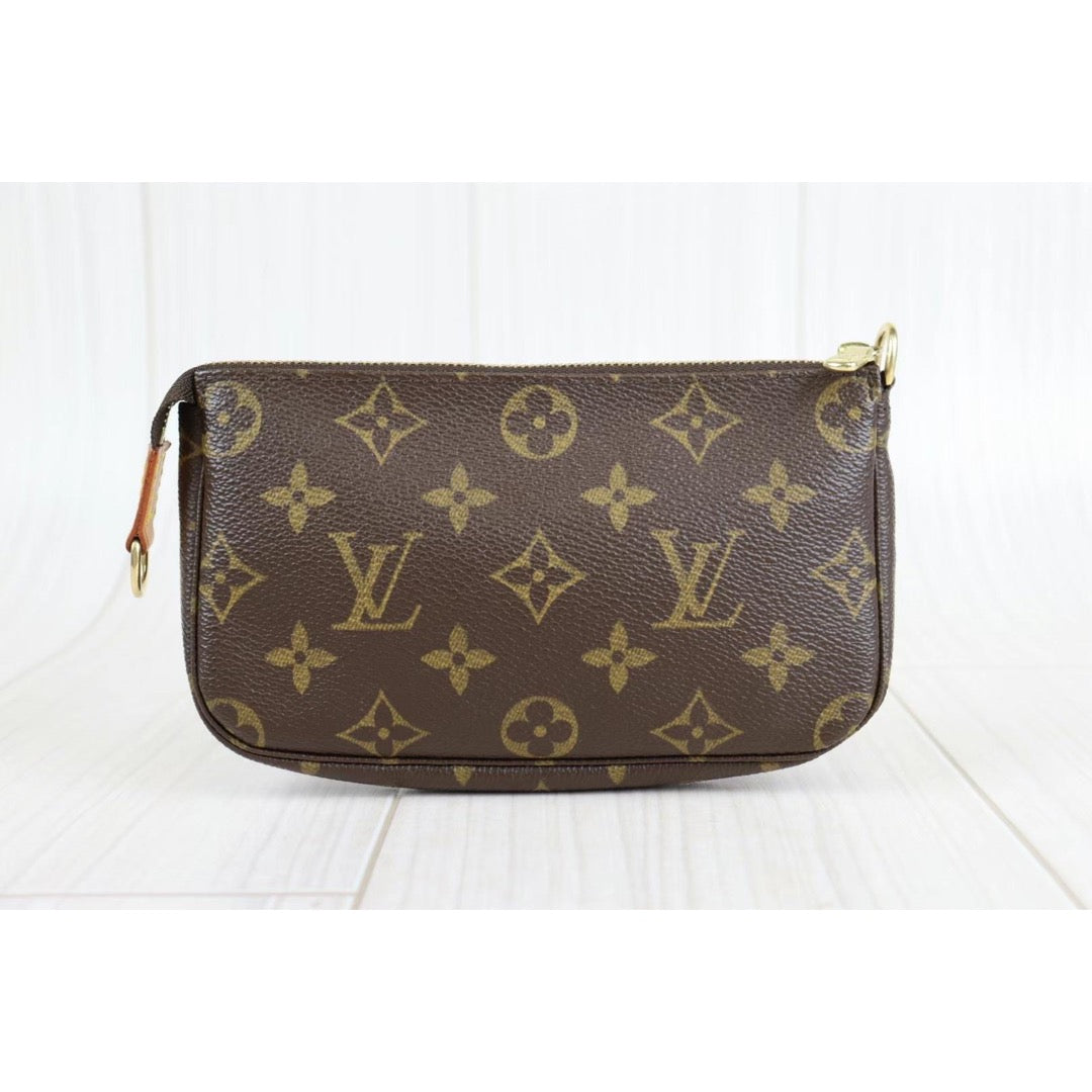 Rank A ｜ LV Monogram Pochette Accessoires ｜22110907