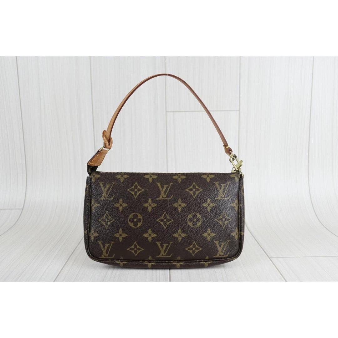 Rank A ｜ LV Monogram Pochette Accessoires ｜22102503