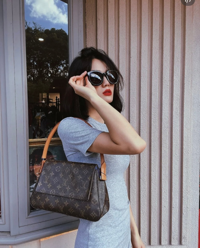 Louis vuitton mini looping bag on sale