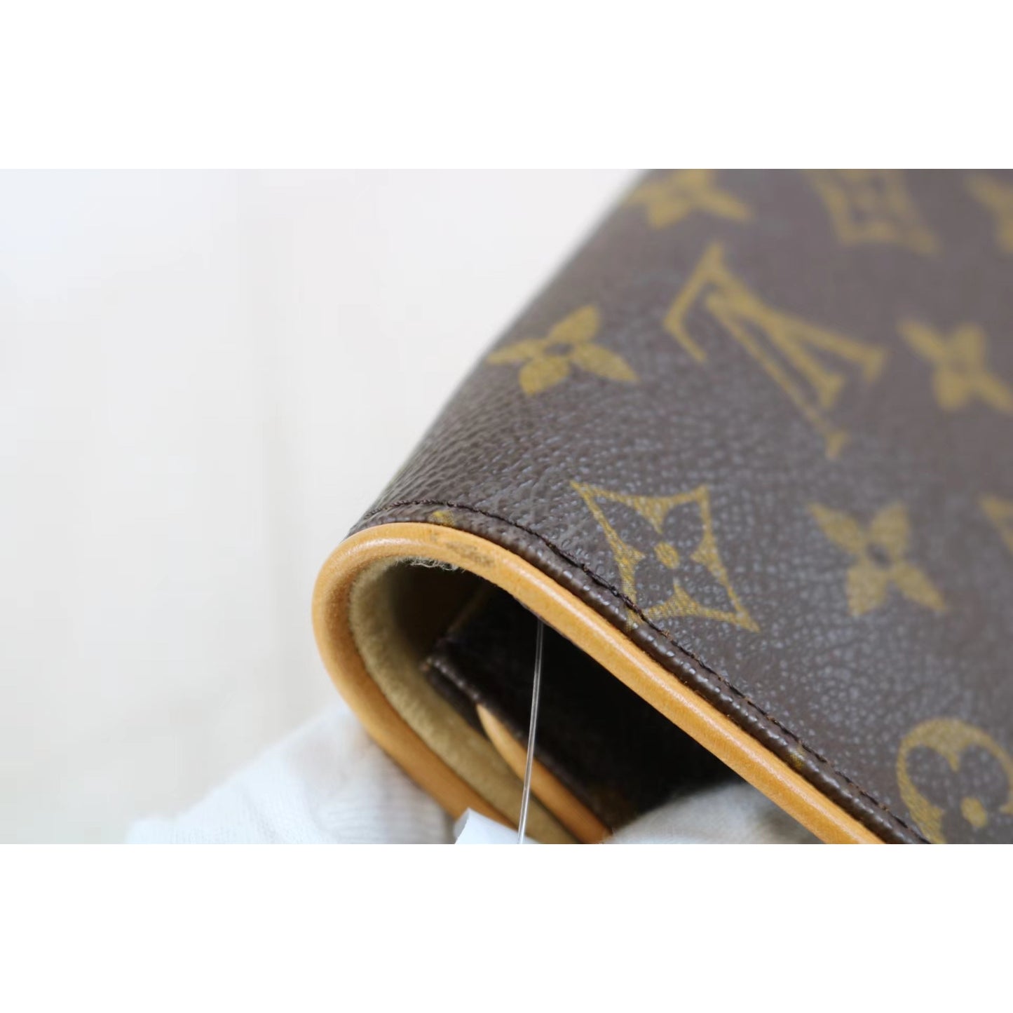 Rank SA ｜LV Monogram Pochette Twin PM｜041503