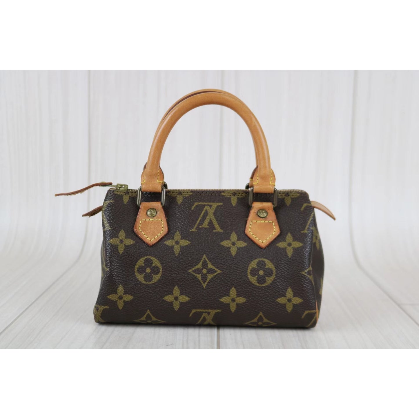 Rank AB ｜ LV Monogram Mini Speedy Handbag ｜060701