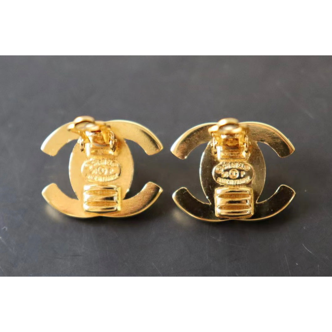 Rank A ｜CHANEL Vintage Earrings ｜082001