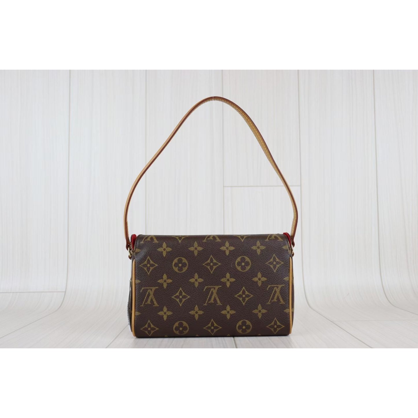 Rank A ｜ LV Monogram Recital Handbag ｜071810