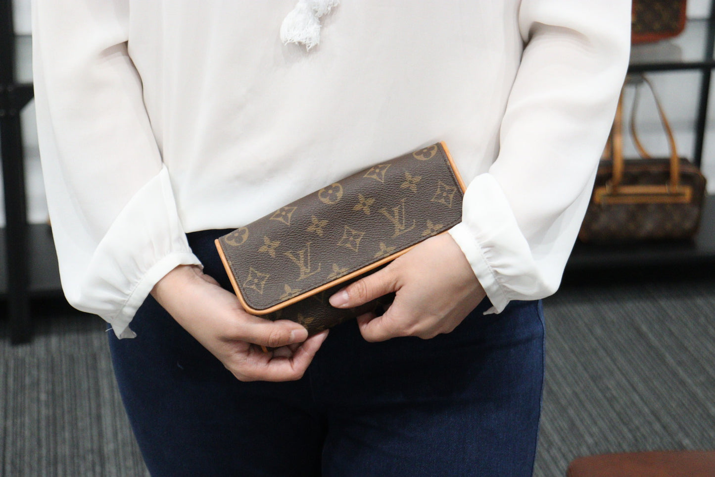 Rank AB ｜LV Monogram Pochette Twin PM｜23040403