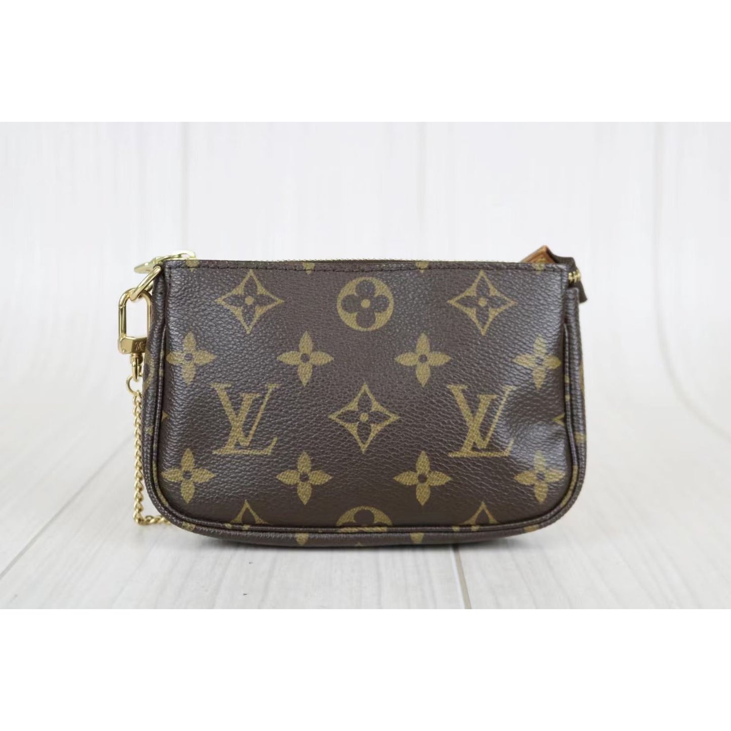 Rank SA ｜ LV Monogram Mini Pochette Accessoir ｜041604