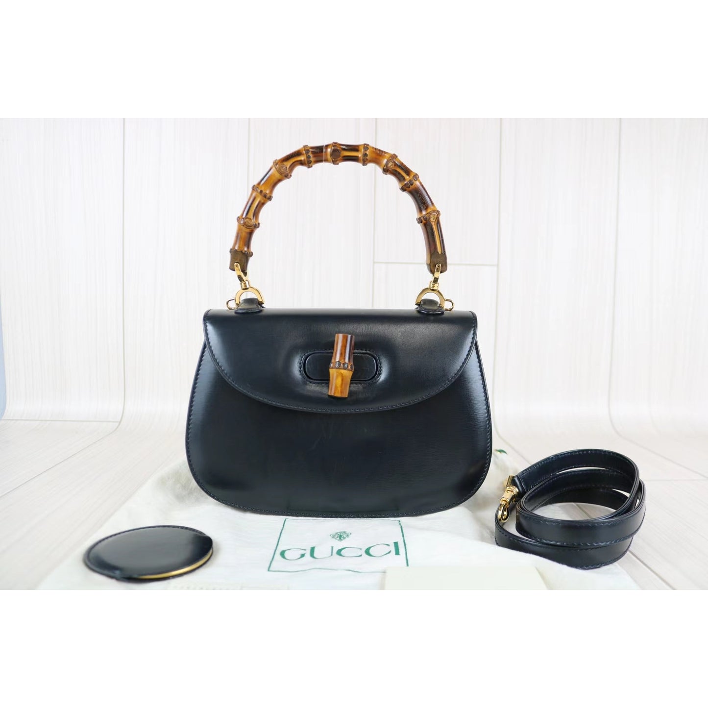 Rank A ｜ GUCCI Bamboo Box Leather Navy Hand Bag ｜070404