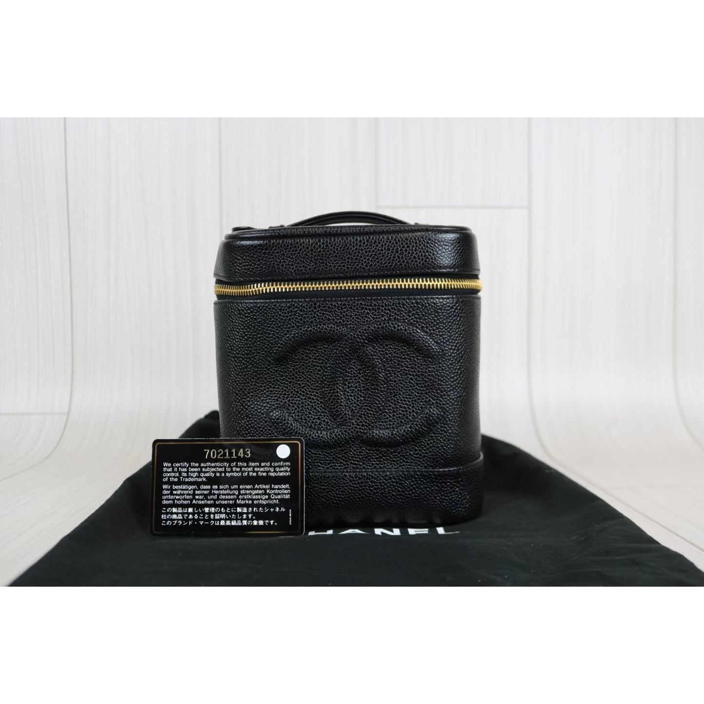 Rank A ｜ CHANEL Caviar Skin Vanity Handbag ｜032004