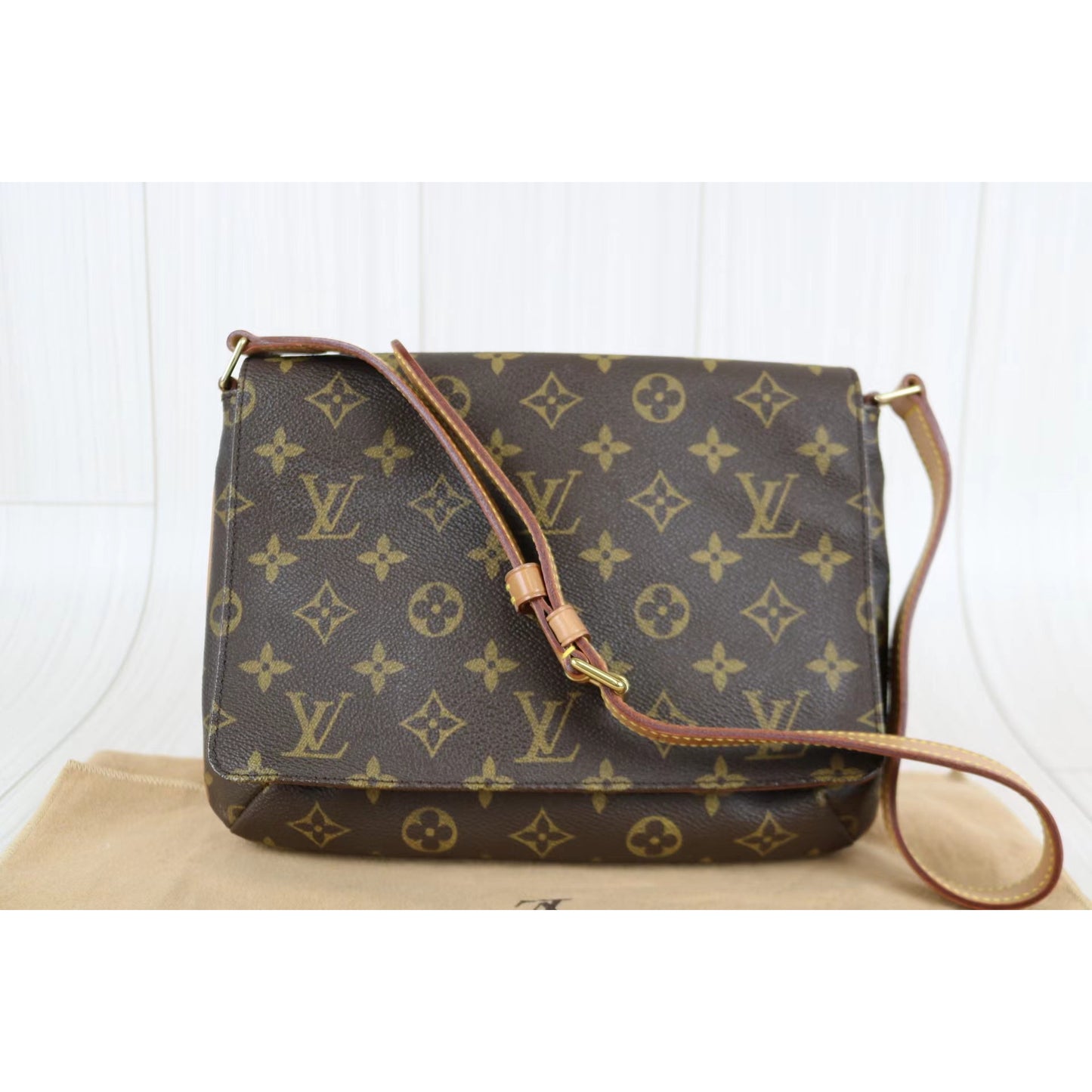 Rank A ｜ LV Monogram Musette Tango Shoulder Bag｜032303