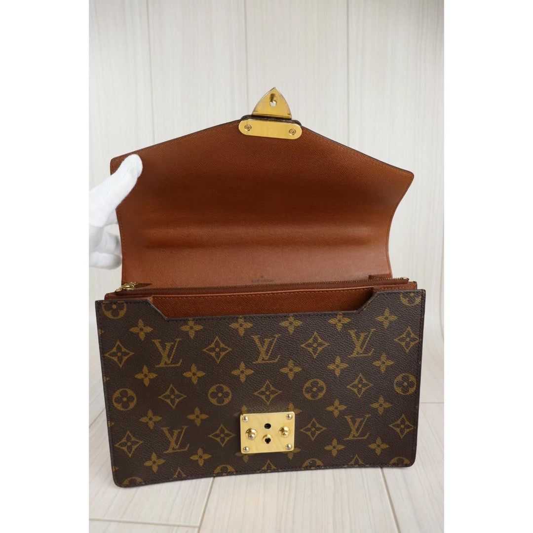 Rank AB ｜ LV Monogram Concorde Handbag ｜22111408