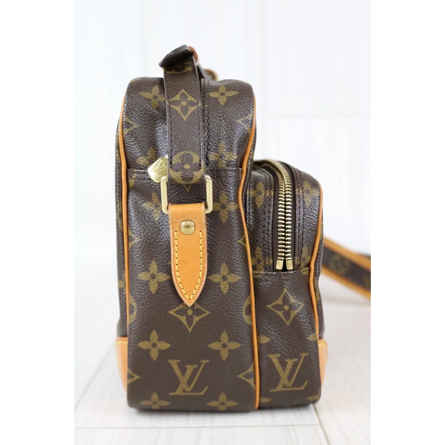 Rank A ｜LV Monogram Nyle Shoulder Bag ｜021717