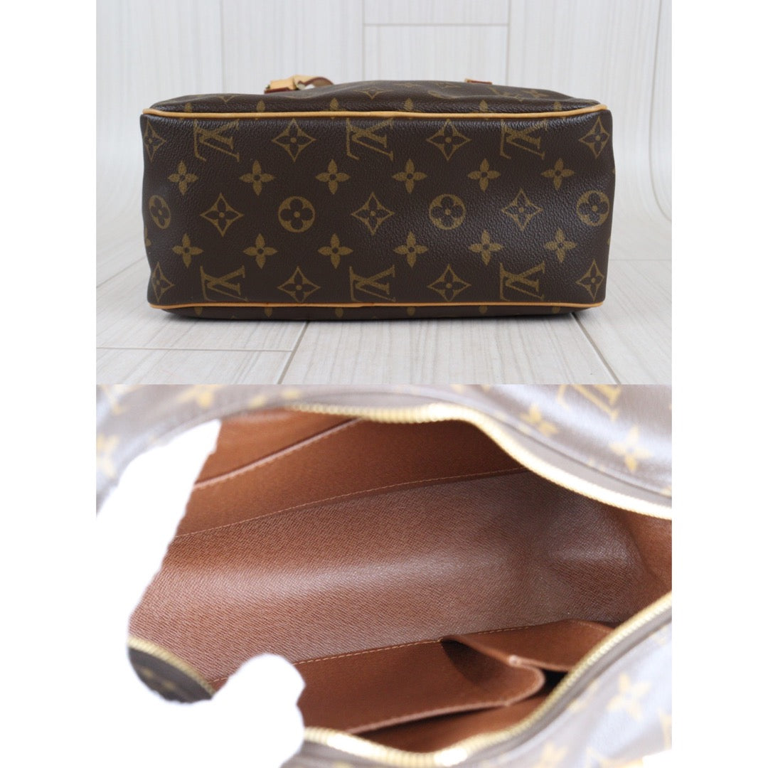 Sold at Auction: Louis Vuitton, Louis Vuitton Branded Pochette Cite Style  Monogram Canvas Shoulder Bag