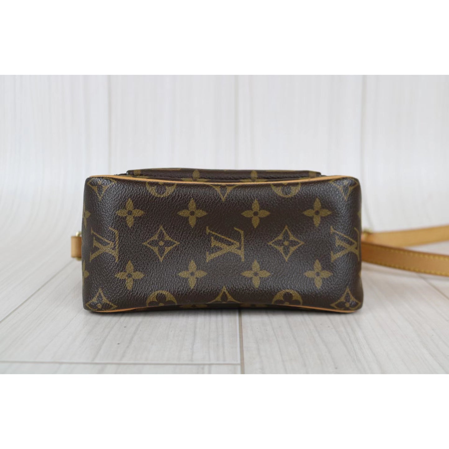 Rank A ｜ LV Monogram Viva cite PM Shoulder Bag ｜031012