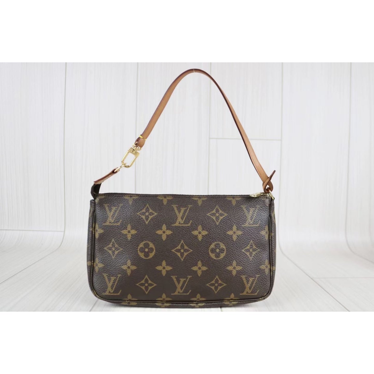 Rank A ｜ LV Monogram Pochette Accessoires ｜070205