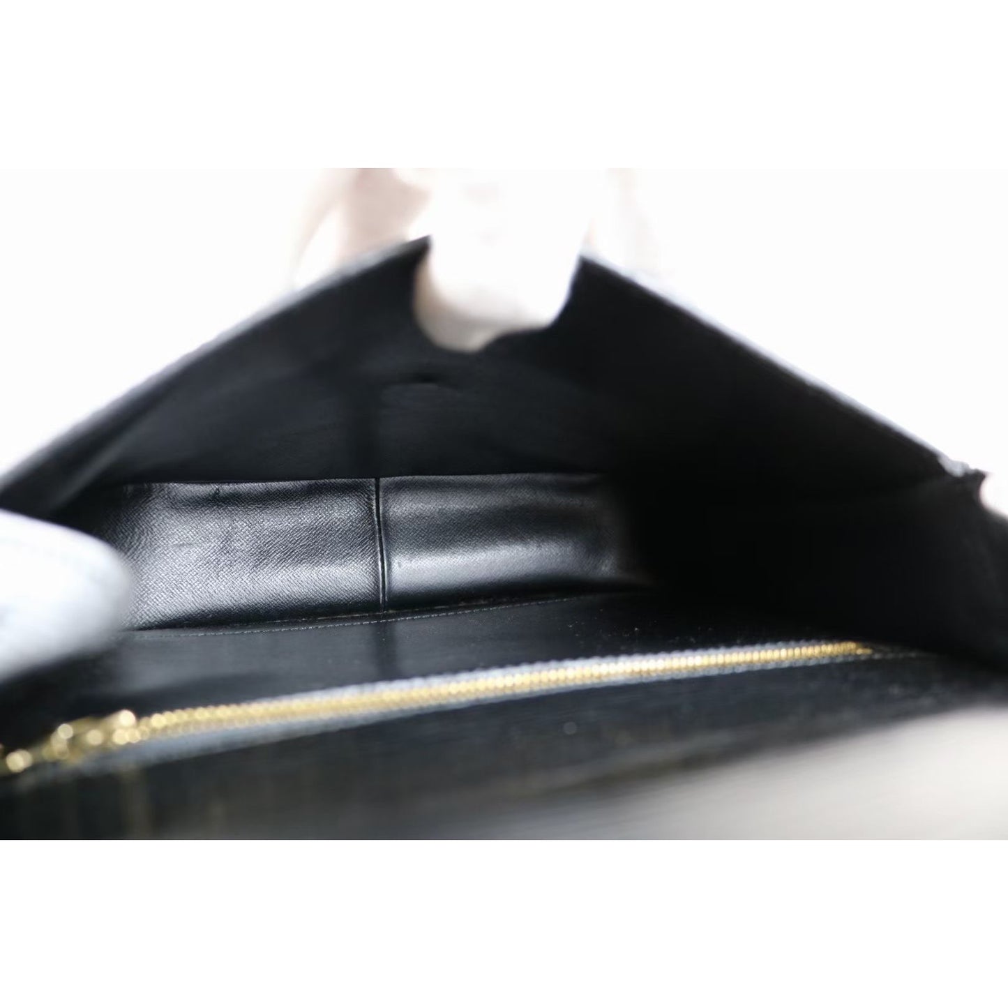 ○Vintage Epi Saint-Cloud Shoulder Bag ○ Condition: Rank A （Very