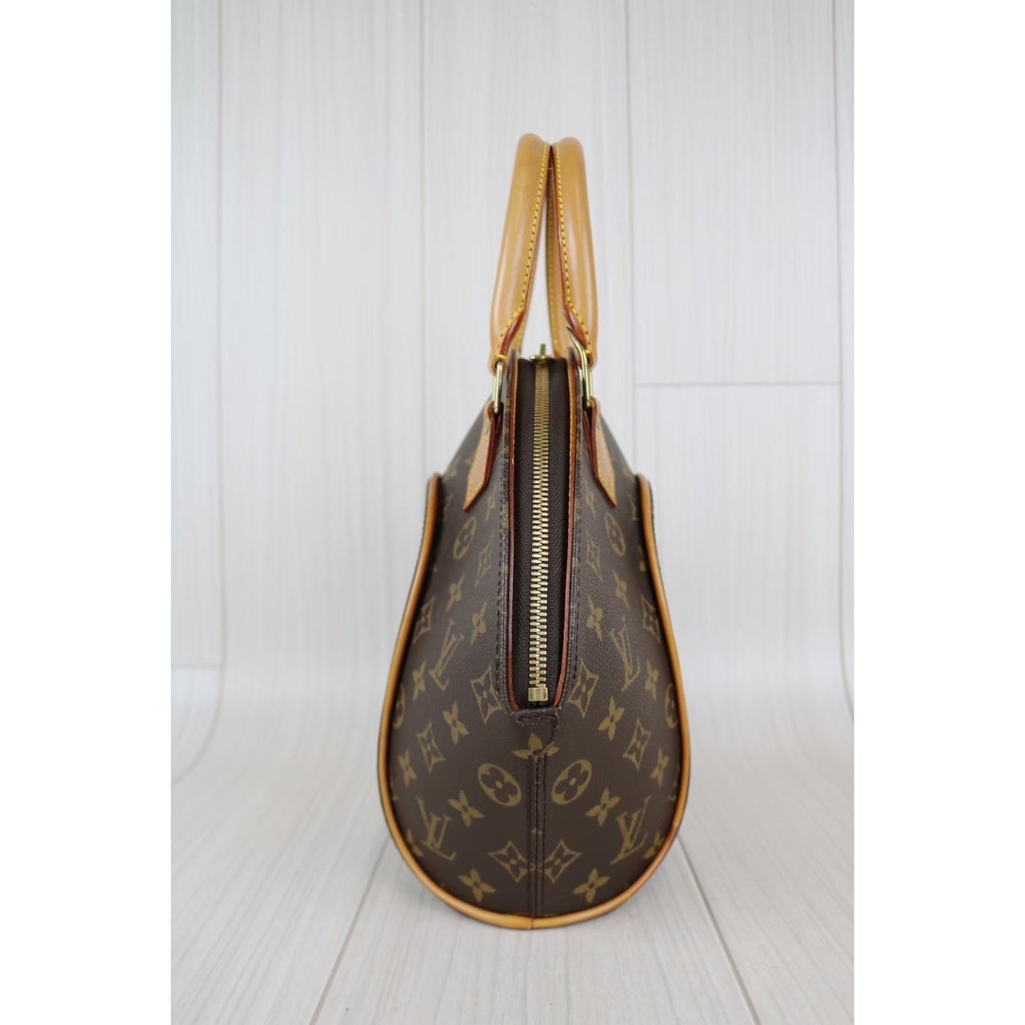 Rank A ｜ LV Monogram Ellipse PM ｜061408