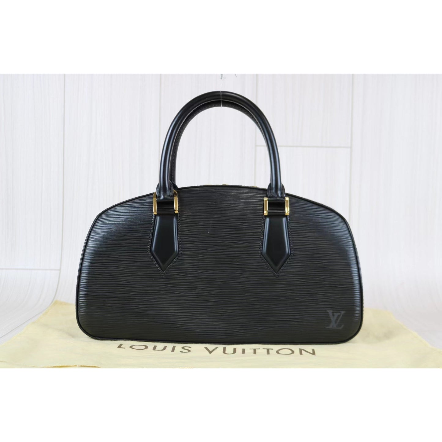 W-Rank SA ｜LV Epi Jasmine Handbag ｜062703