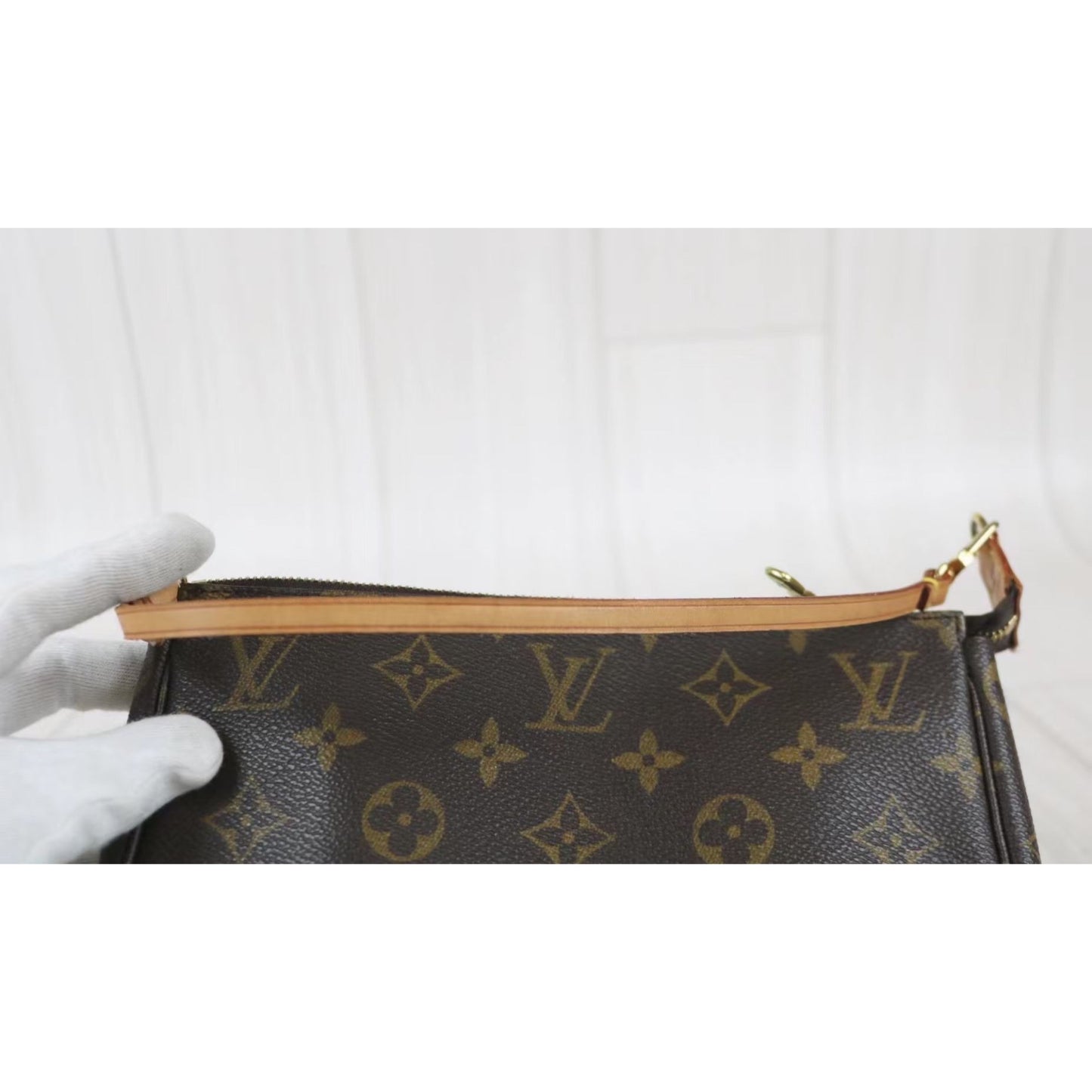 Rank A ｜ LV Monogram Pochette Accessoires ｜022504